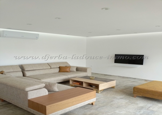 A Vendre Terrain 12511 m² a Midoun