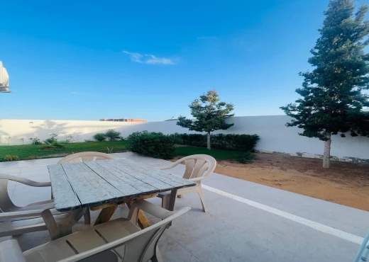 villa À Louer à MEDENINE - 𝑽𝒊𝒍𝒍𝒂 𝒑𝒍𝒂𝒊𝒏-𝒑𝒊𝒆𝒅 - Immobiliere.tn - Photo 5