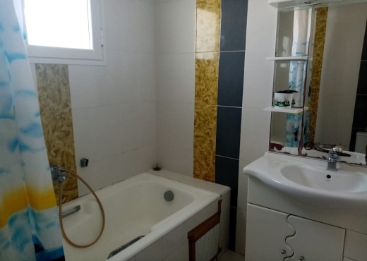 À Vendre bel appartement Khezema