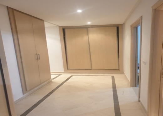 À vendre : Appartement S+3 à El Ghazala