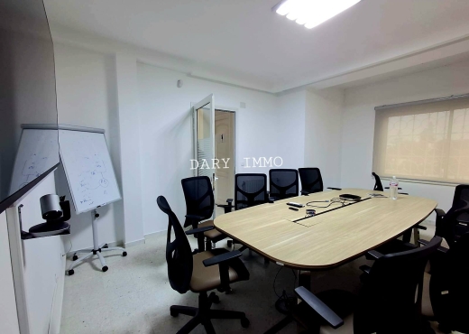 A Louer Villa Usage bureau Manar