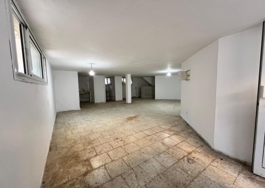 A louer Dépôt de 100 m²