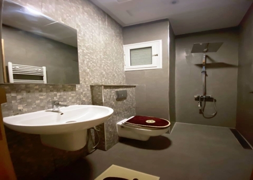 A Vendre Appart S+3 Route Gremda Sfax