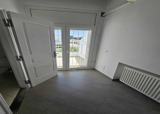Triplex  Meublé  à El Menzah 1