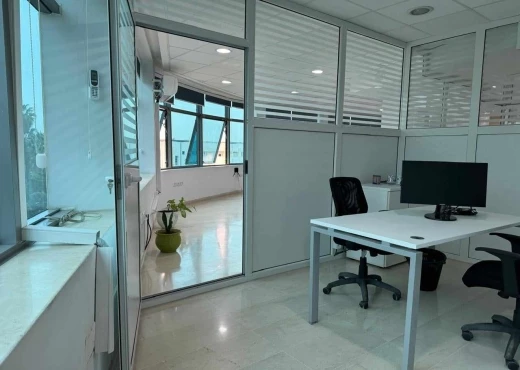 bureau À Louer à TUNIS - Joli bureau 350 m² à Alain Savary - Immobiliere.tn - Photo 2