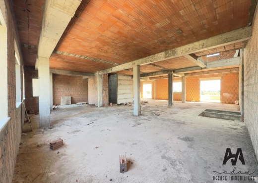 À LOUER — IMMEUBLE R+4