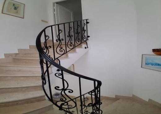 Étage de villa À Louer à TUNIS - Grand étage de villa (vide ou meublé) - Immobiliere.tn
