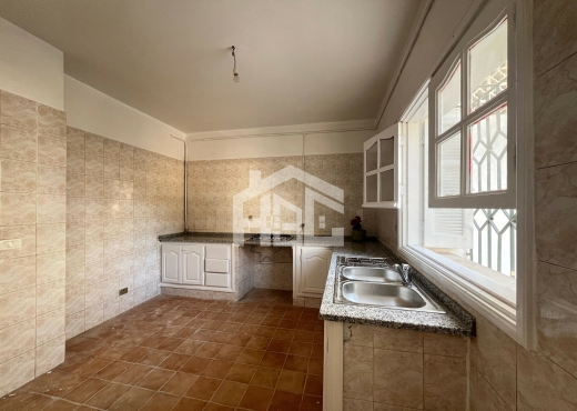 A louer s+3 de 124 m² à Ennasr 1