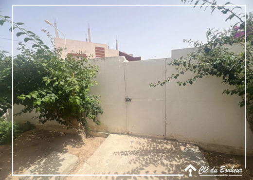 à vendre  à  cité sahafa - ghazell