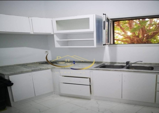 A VENDRE UN APPARTEMENT S+3 AU CENTRE VILLE