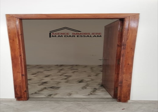 maison avec un garage à vendre