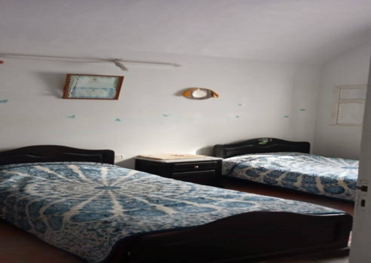 maison arabe avec un garage