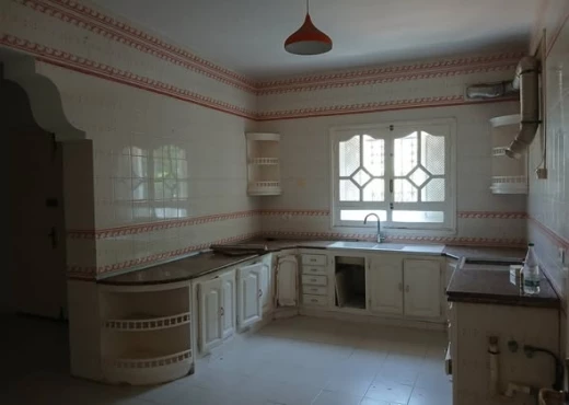 villa À Vendre à ARIANA - À VENDRE : Villa à Riadh El Andalos. - Immobiliere.tn - Photo 4