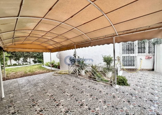 A Louer Villa S+3 à La Marsa