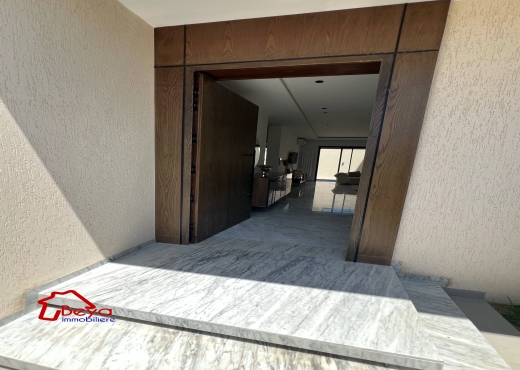 Une villa à vendre avec meuble