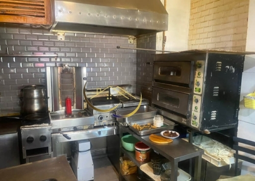 A VENDRE UN FONDS DE COMMERCE CAFE RESTO A LE KRAM