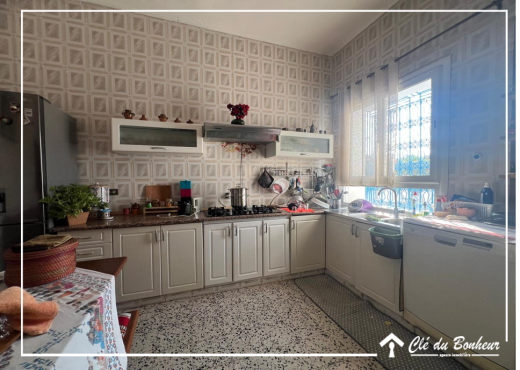 à vendre  villa pas loin de hamadi