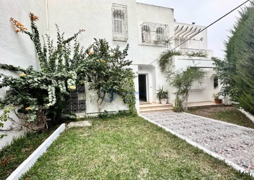 A Louer Villa S+3 à La Marsa