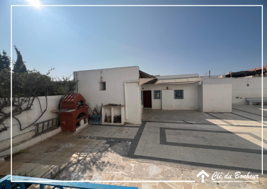 à vendre  villa pas loin de hamadi