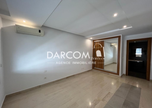 bel appartement s+2 J.de Carthage