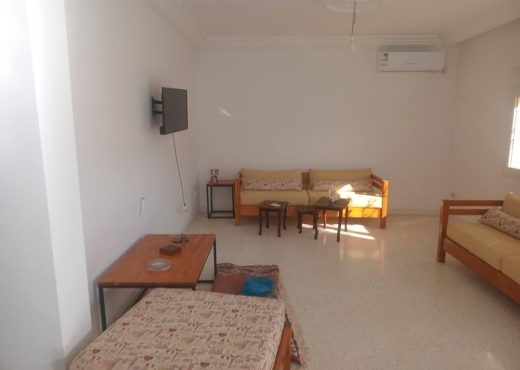 للبيع فيلا و ستوديو في سيدي ثابت