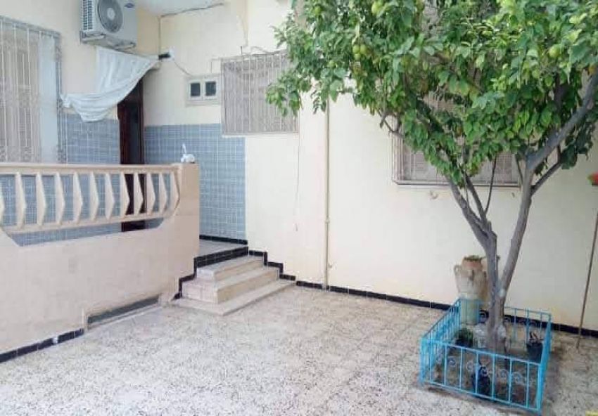 A vendre villa a Cité Enour Gafsa