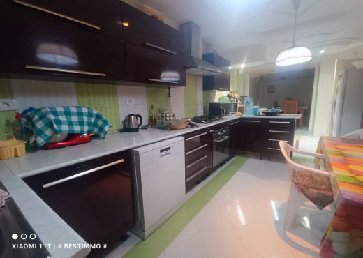 A vendre villa essahafa