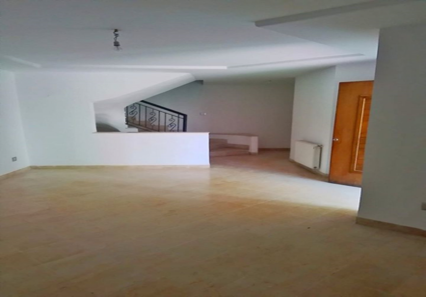 LOCATION D'UN COQUET DUPLEX S+2 -JARDIN L’AOUINA.