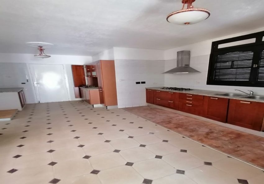 villa À Vendre à BEN AROUS - A vendre une villa  S+3 à Boumhel - Immobiliere.tn - Photo 2