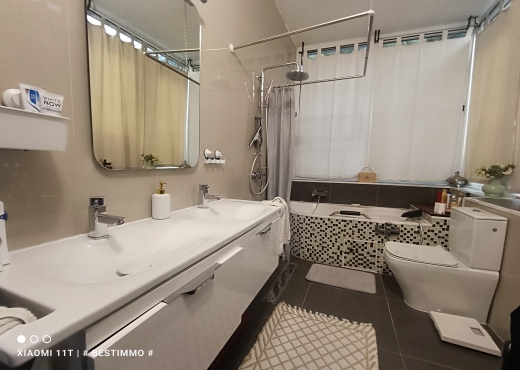 A vendre villa avec piscine