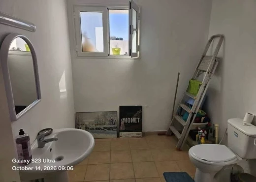bureau À Louer à TUNIS - ÉTAGE D’UNE VILLA A USAGE BUREAUTIQUE - Immobiliere.tn - Photo 3