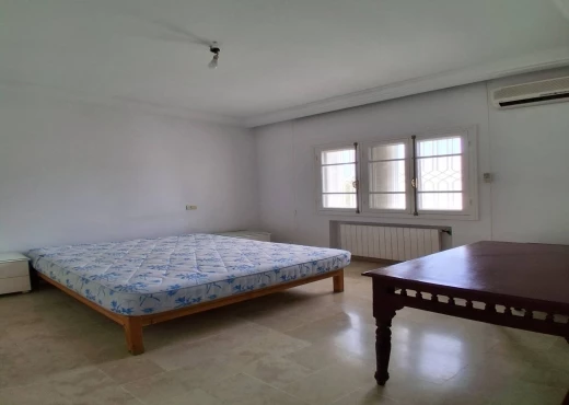 Étage de villa À Louer à TUNIS - Grand étage de villa (vide ou meublé) - Immobiliere.tn - Photo 11