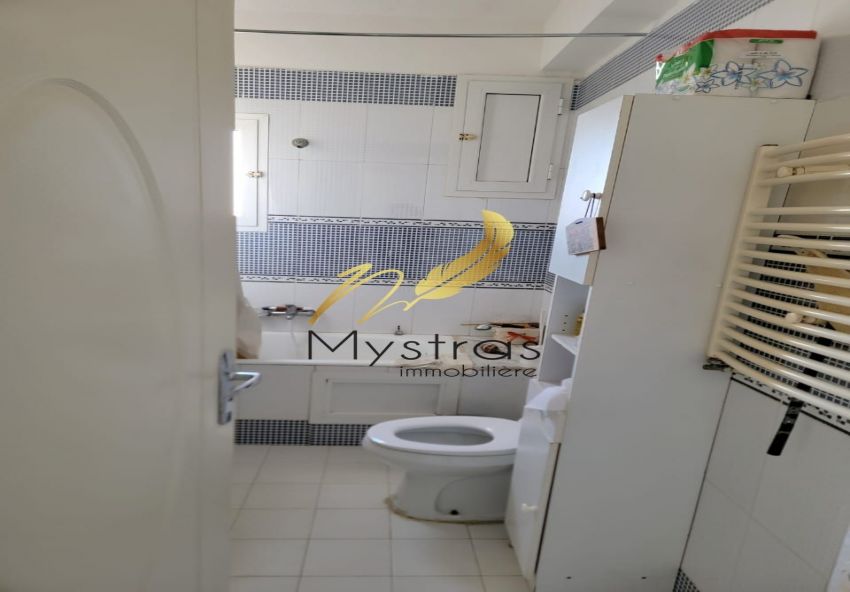 A vendre un appartement S+3 aux Jardins d'El Menzah