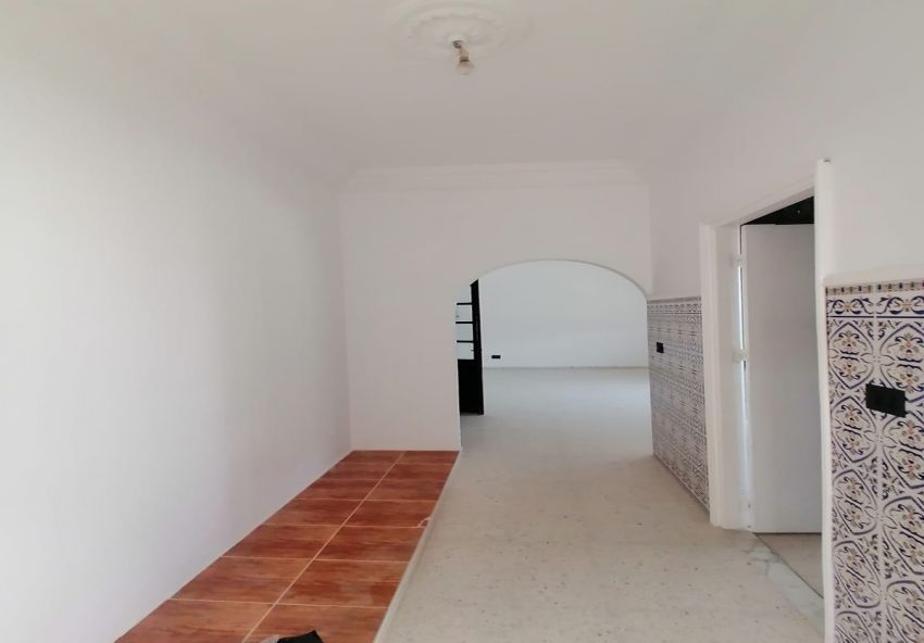villa À Vendre à BEN AROUS - A vendre une villa  S+3 à Boumhel - Immobiliere.tn
