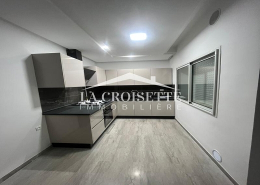 s1 à La Soukra MRCL0319