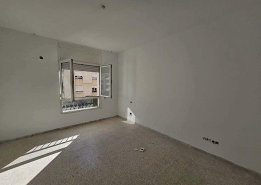📍 RIADH EL ANDALOUS : APPARTEMENT S+2  À VENDRE
