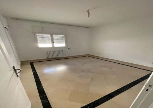 A louer appartement S+2 au Bergers du Lac
