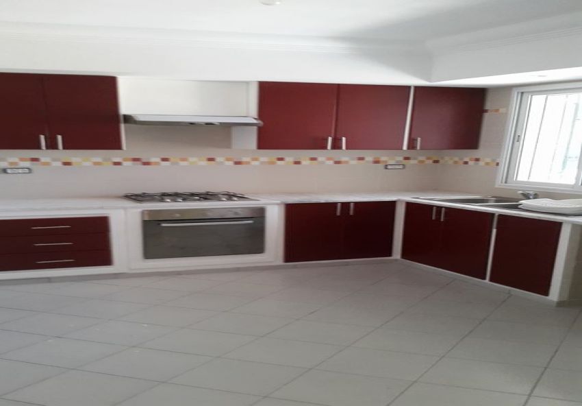 Villa Haut standing à Kelibia secteur (Ain Grenz), construction 2018, quatre étages séparés