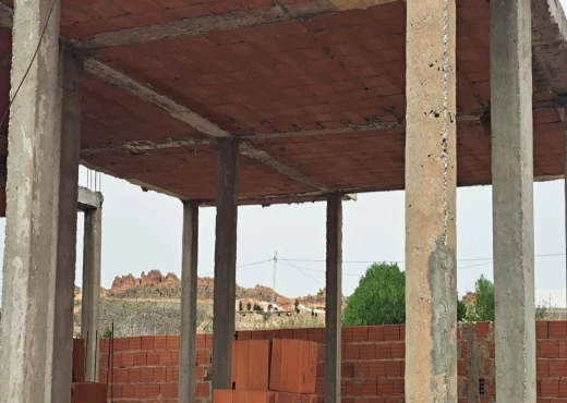 maison À Vendre à NABEUL - une villa inachevée  à Menchar de Hammamet - Immobiliere.tn