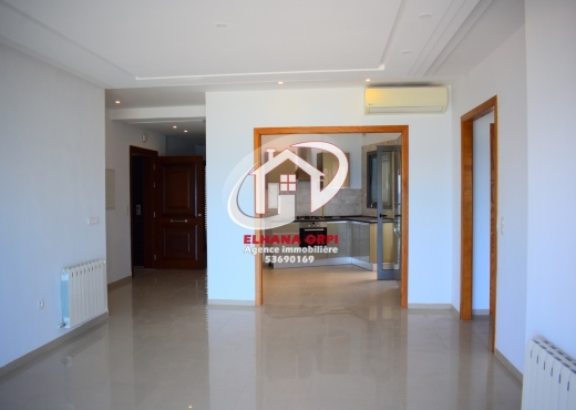 à vendre appartement s+3 pied dans