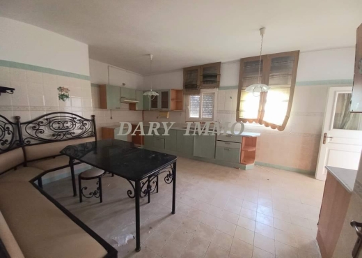 A Vendre Appartement S+3 La Soukra