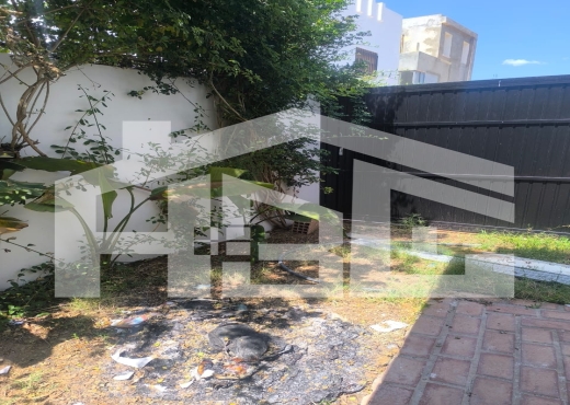 A louer maison en S+3 meublée