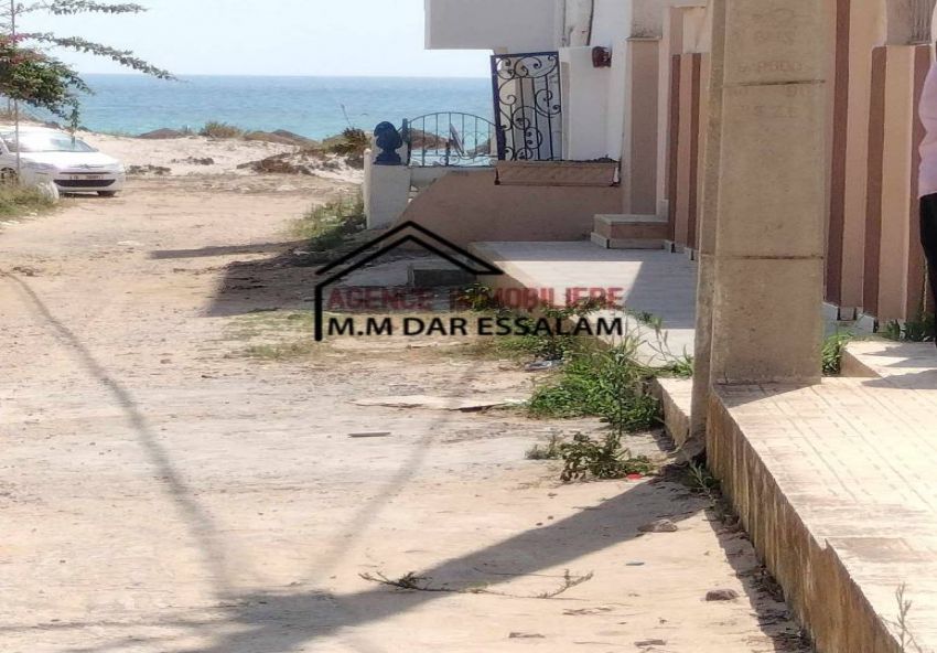 maison près de la mer de 60 mètre