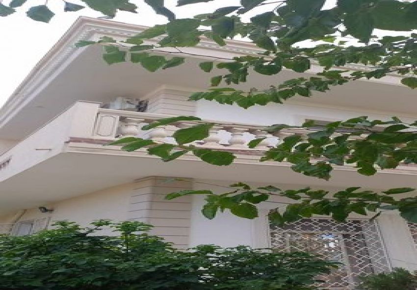 A vendre grande villa à  la corniche Bizerte