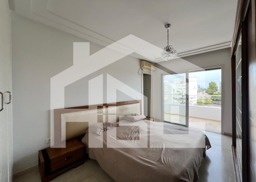 A vendre S+3 de 146 m² à Ennasr 1