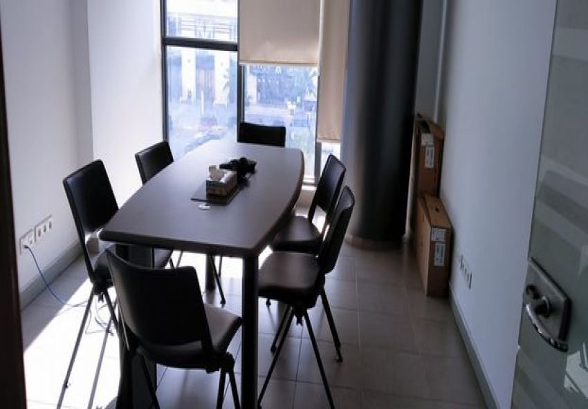bureau À Louer à TUNIS - A louer un bureau H+4 au lac 2 - Immobiliere.tn