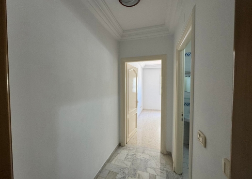 MENZAH 7 BIS: APPARTEMENT S+1 À VE
