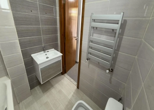 Appartement À Louer à ARIANA - 📍 CITE ENNKHILETTE : APPARTEMENT S+1 À LOUER - Immobiliere.tn - Photo 8