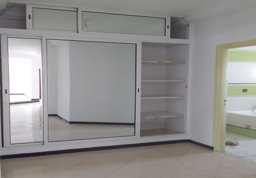 Étage de villa À Vendre à BEN AROUS - A vendre un étage de villa S+2 HST  à Ezzahra - Immobiliere.tn