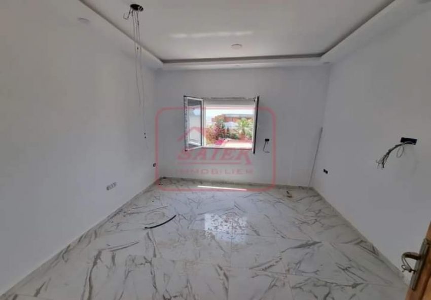 Appartement à vendre à ain mariem